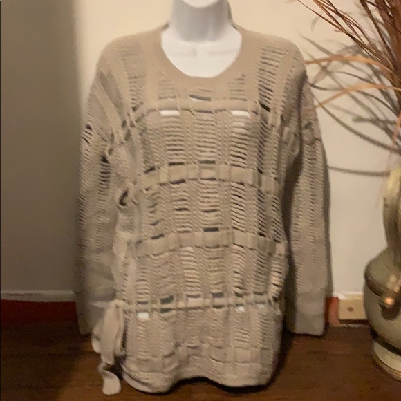 BCBG sweater - Picture 3 of 5
